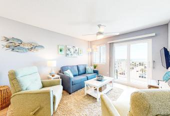 Plantation East #4504 has Balcony rooms