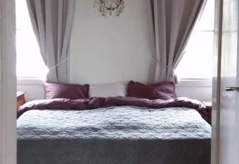 Ronehamn Bed and Breakfast allows 18 year olds to book a room