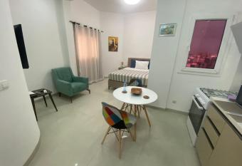 Studio Moderne et   l  gant Gallo 4 - Mamelles Dakar allows 18 year olds to book a room