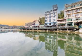                       Water House allows 18 year olds to book a room