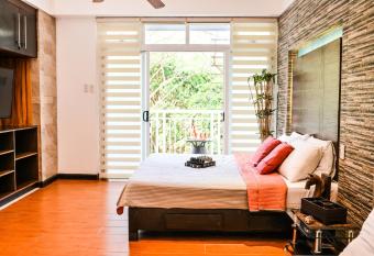 Jacana B4 1BR Pico De Loro by: PTours has Balcony rooms