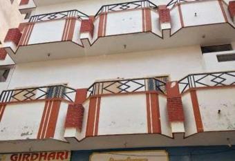 Girdhari Guest House has Balcony rooms
