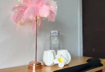 Cozy, Private Homestay with Private Bathroom and WFH Office in GenTrias - Pink Room has Balcony rooms