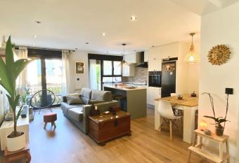 Apartamento completo Gij  n has Balcony rooms