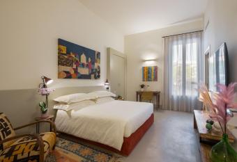 Pigro Bed - Boutique Rooms & Garden SIT has Balcony rooms