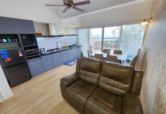 Little England B3 has Balcony rooms