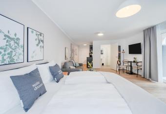 limehome Metzingen Wilhelmstr allows 18 year olds to book a room