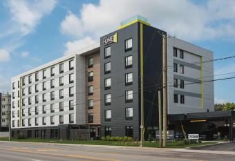 Home2 Suites By Hilton Quebec City allows 18 year olds to book a room