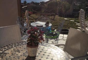 Di Verde d   Azzurro allows 18 year olds to book a room