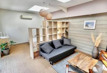 Maisonnette de charme aux portes d Hossegor has Balcony rooms