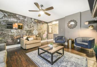 HostWise Stays - The '83 James - Chalkboard Wall, Private Parking, Patio has Balcony rooms