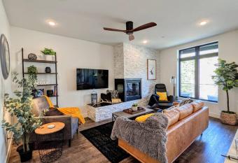 HostWise Stays - The River West - Hot Tub, Parking, Fire Pit, and more has Balcony rooms