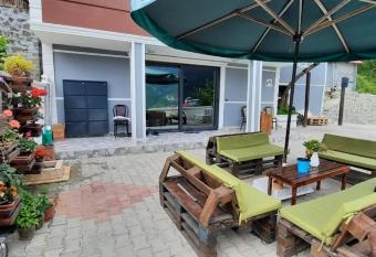 B   villa has Balcony rooms