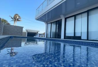 Casita Madrigal has Balcony rooms