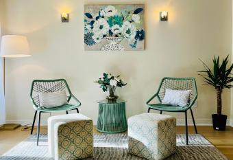 Spacious and Serene 3BR Home. Newly Renovated. allows 18 year olds to book a room