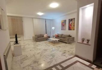 Les berges du lac 2 appartement s+4 allows 18 year olds to book a room