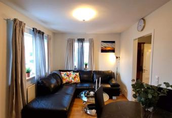 Apartment with 2 bedrooms allows 18 year olds to book a room