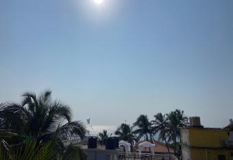 Seaway inn guesthouse has Balcony rooms
