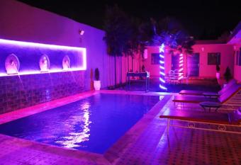 DAR EL HAMRA - For Families Only has Balcony rooms