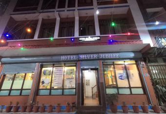 Hotel Silver Jubilee has Smoking/Balcony rooms