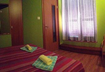 Duplex-Apartment Ferienwohnung   ervar-Porat has Balcony rooms