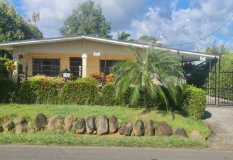 Hermosa Casa C  ntrica en David has Balcony rooms