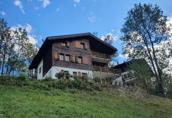 Chalet Carpe Diem has Balcony rooms
