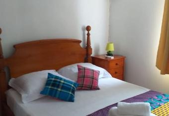 Maison cr  ole chaleureuse avec stationnement has Balcony rooms