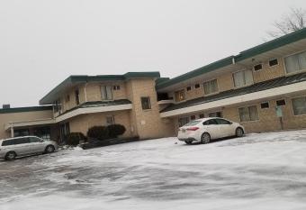 Valued Stay Aloha allows 18 year olds to book a room