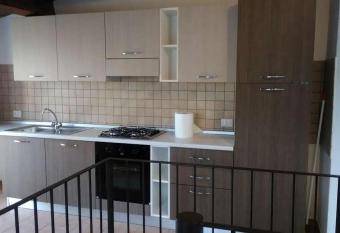 Casa Indipendente has Balcony rooms