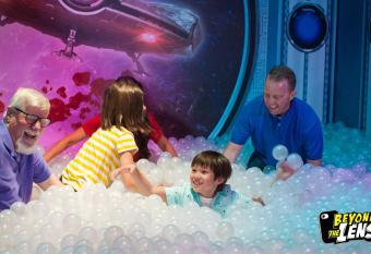 Cookies Cabin has rooms with a private hot tub