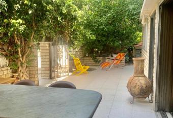 Alona s Apartments - Beach Apartment has Balcony rooms