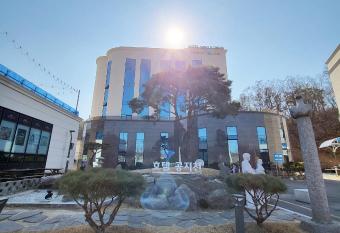 Hotel Gongjicheon has Balcony rooms