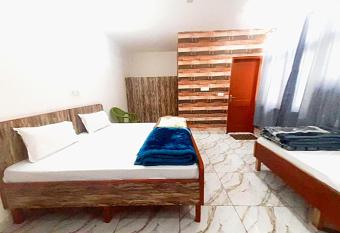 New CHANDU INN has Smoking rooms