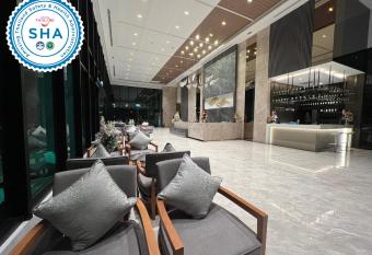 Crystal Srivaree Suvarnabhumi Hotel has Balcony rooms