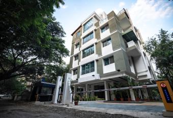 Ra Residence - Agarwal Group of Hotels has Balcony rooms