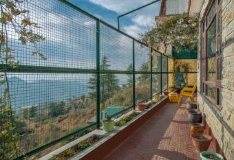 Sunny Sunset Villa. has Balcony rooms