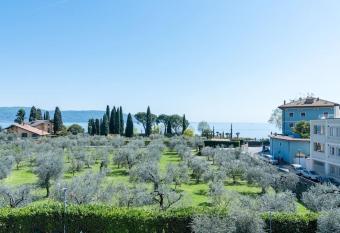 Casa Peler al Benaco - Style, Lake view & Pool has Balcony rooms