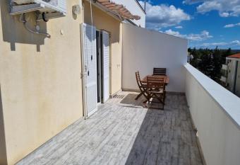 Apartment Petar - Novalja has Balcony rooms