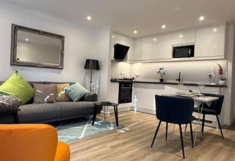 Sea View Apartment in Poole allows 18 year olds to book a room