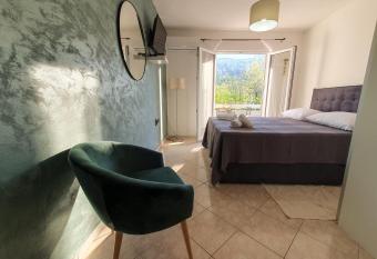 Apartments Mira allows 18 year olds to book a room