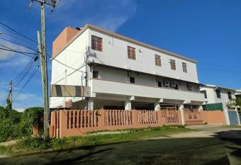 Honeys hotel allows 18 year olds to book a room