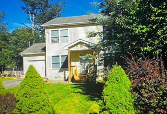 Your Home Away from Home in Tobyhana, PA has Balcony rooms