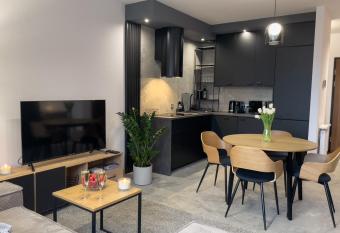 Urban Apartments Premium DOWNTOWN Nr 90 with 2 Garages has Balcony rooms