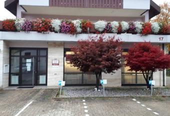 Sch  n und bequem Wohnung has Balcony rooms