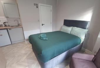 Cozzy(Harrow) allows 18 year olds to book a room