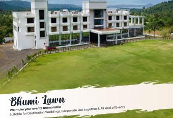 SHIVGIRI RESORT allows 18 year olds to book a room