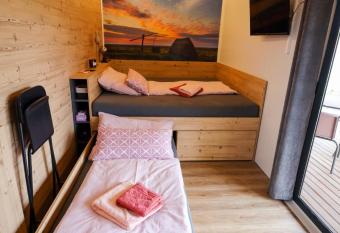 Tiny Zwick has Balcony rooms