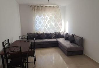 El apartamento preferido allows 18 year olds to book a room