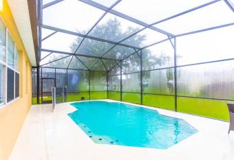 Cozy 4BR Home, Legacy Park, Near Disney Parks allows 18 year olds to book a room